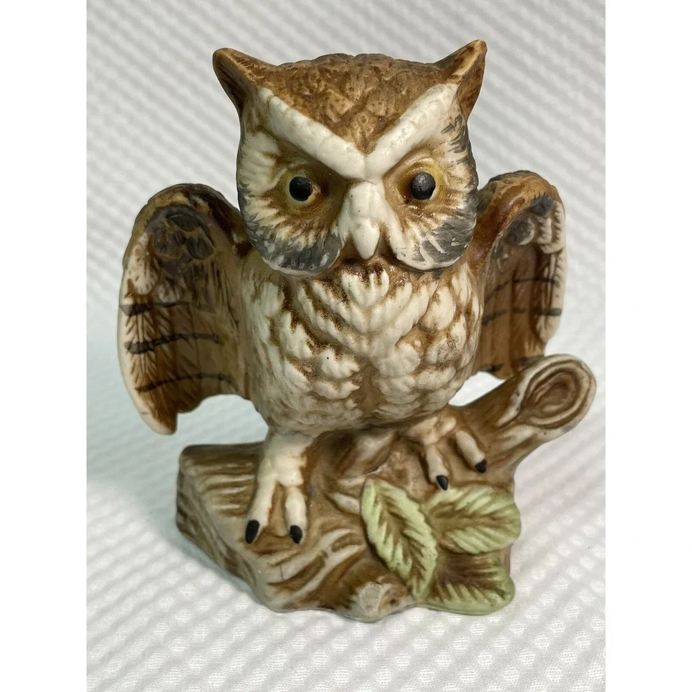 1970's Home Interiors Porcelain Bisque Owl Figurine Shelf Sitter Decor